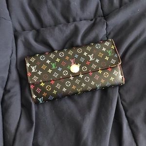 Multi color wallet